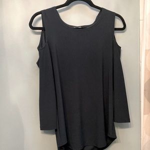 Sympli Top with peek a boo shoulder.